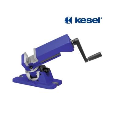 Zverák š.80 mm strojný 3-osí KESEL
