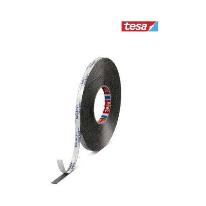 Páska lepiaca akrylát 12x1800mm čierna 7066 TESA